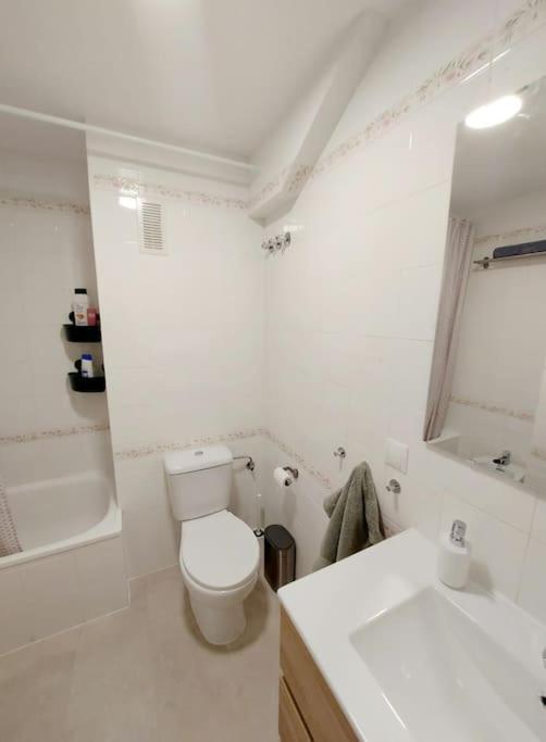 Nice Flat Close To The Centre Malaga Luaran gambar