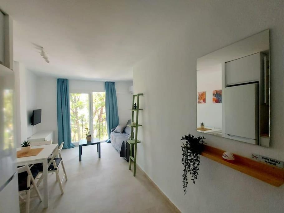 Nice Flat Close To The Centre Malaga Luaran gambar